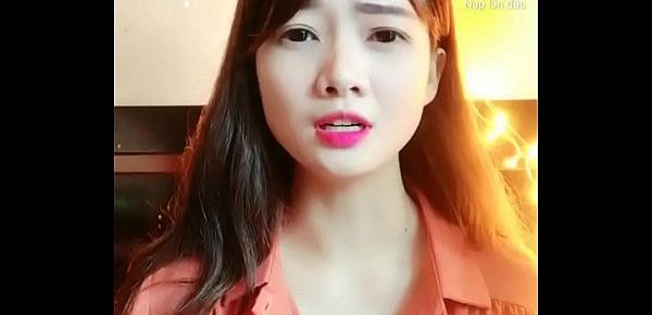  Bé Anh xinh livestream Uplive